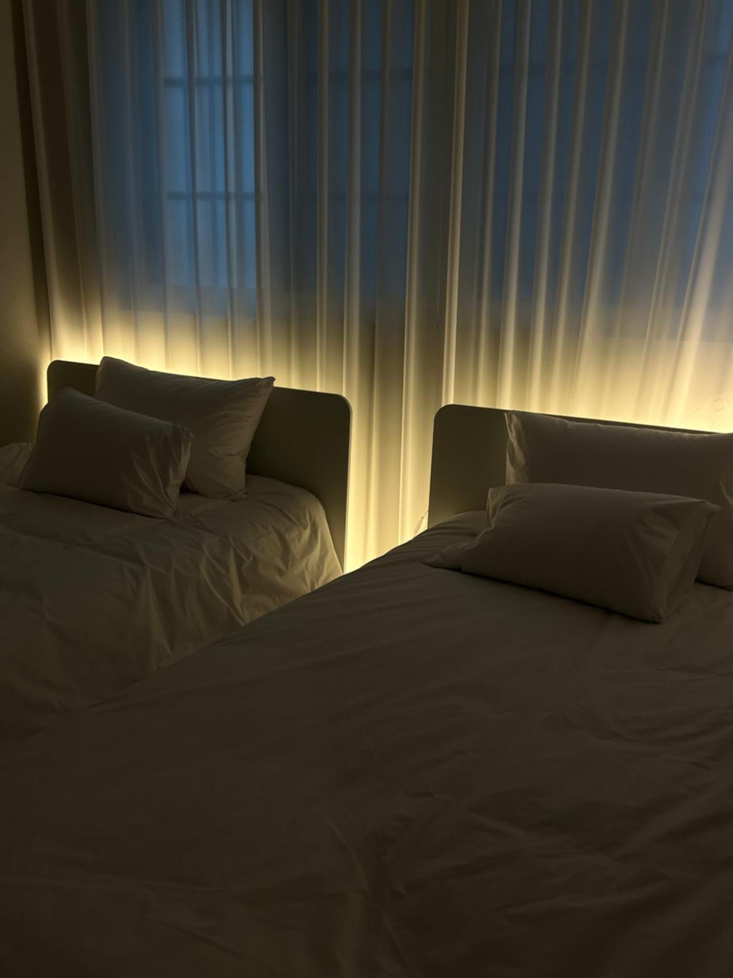 아파트 5-minute Walk From Hongdae Station, Hotel-style Bedding, 2 Rooms, Washer Dryer 서울특별시