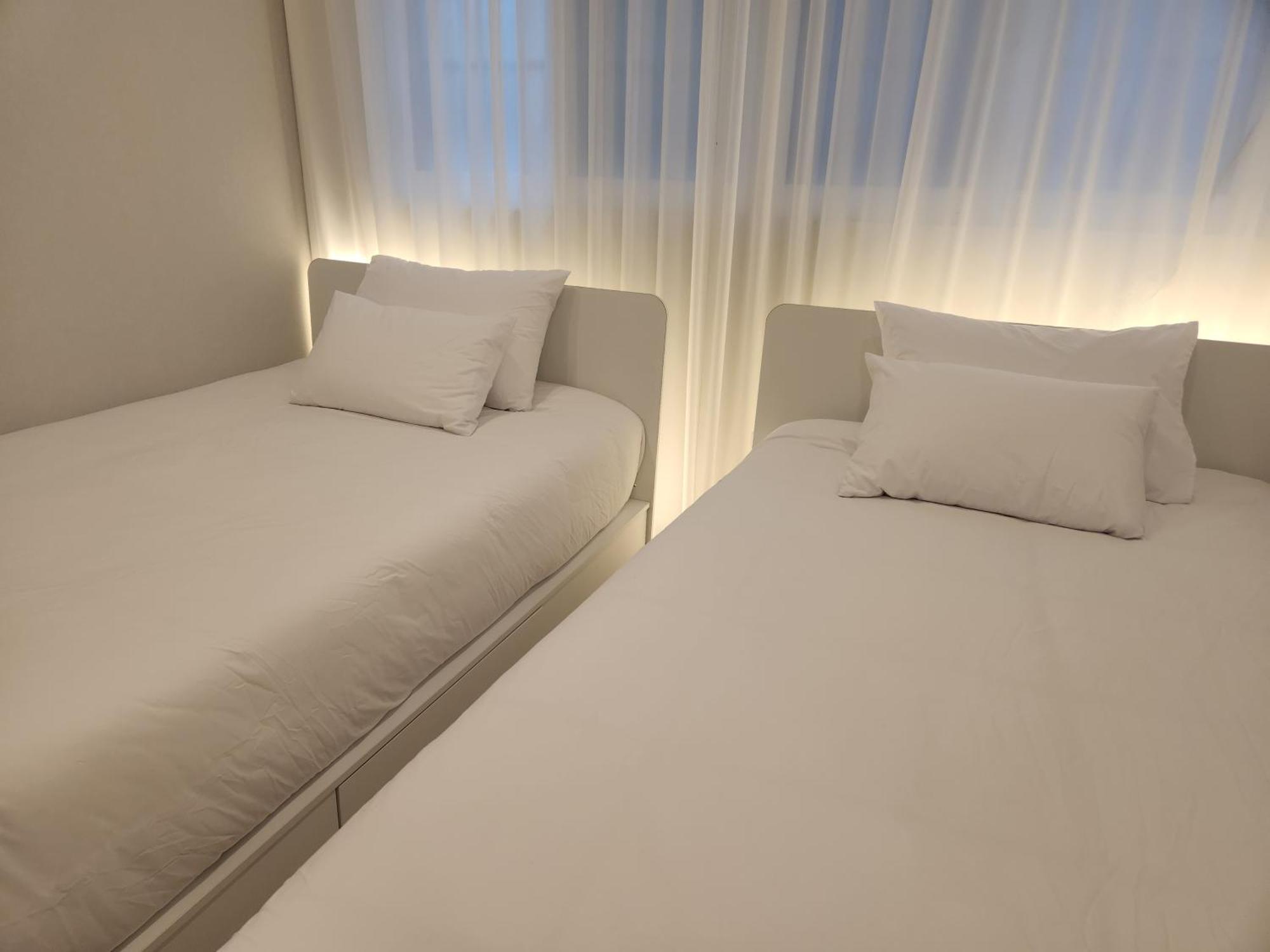 5-minute Walk From Hongdae Station, Hotel-style Bedding, 2 Rooms, Washer Dryer * 서울특별시